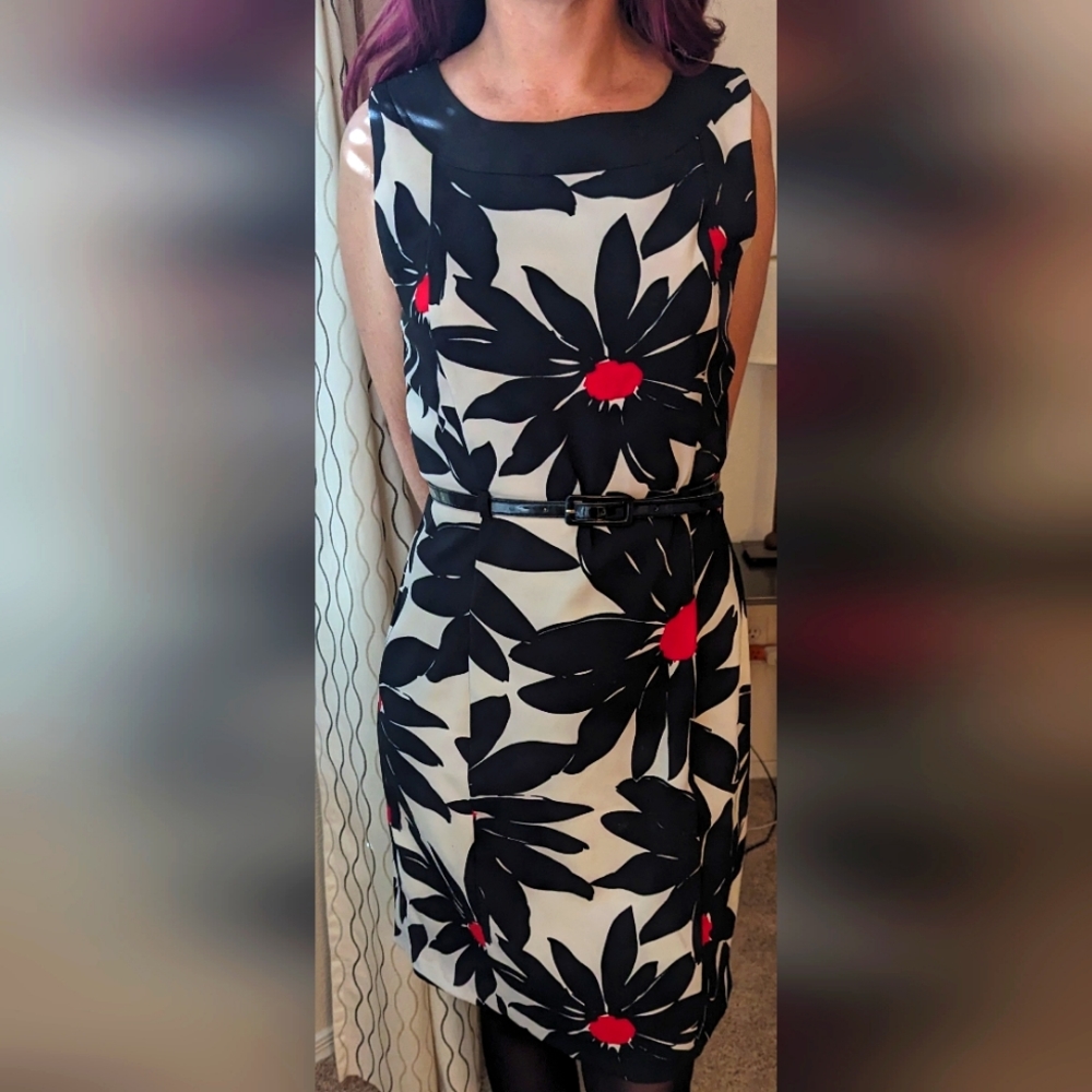 Ronni Nicole Midi dress.